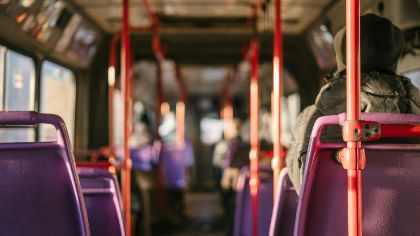 Servizio di trasporto scolastico per figli/e con disabilità: pubblicato l'avviso per i contributi